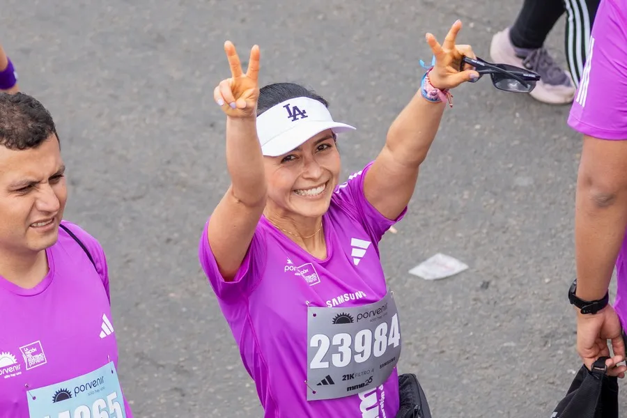 Corredora realizando sus primeros 10K