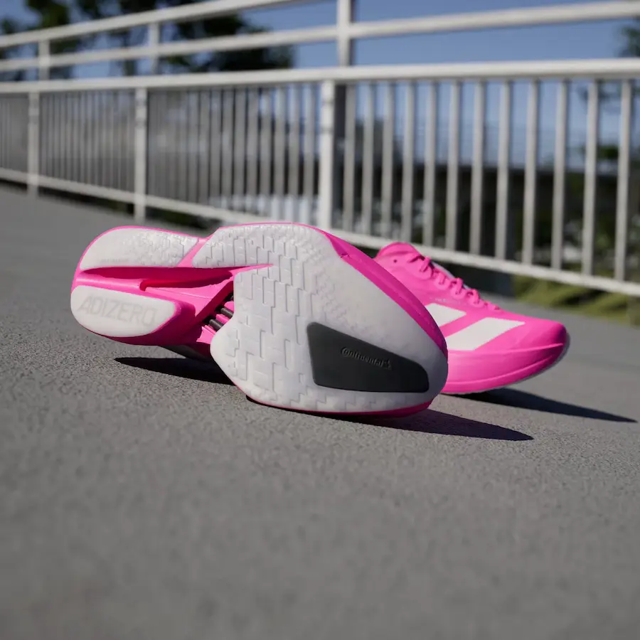 Suelas de tenis para running en buen estado por correcto mantenimiento y cuidado
